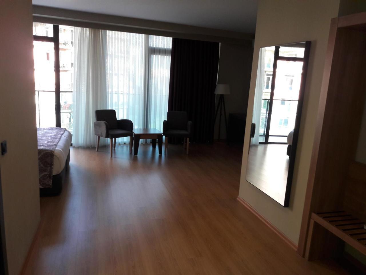 באטומי Euphoria Apartments מראה חיצוני תמונה